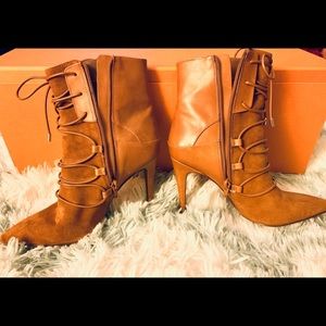 THIS IS IT Nine West Lace-up Booties